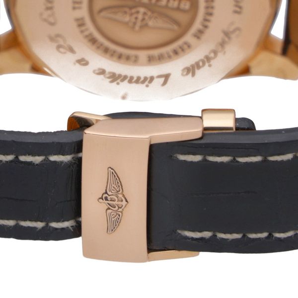 Breitling Navitimer R26322